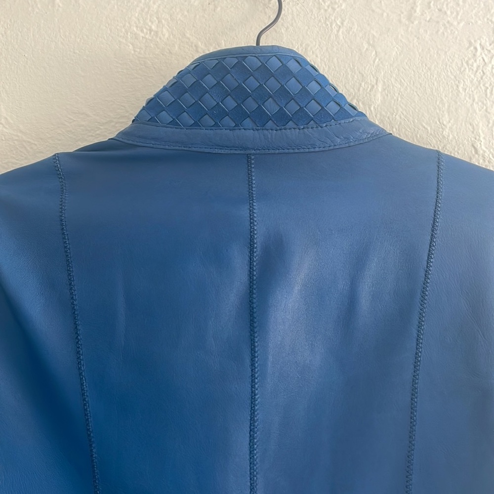 Italian Women’s Reversible Blue Leather and Suede short waisted jacket; Medium - Picture 8 of 16